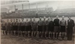 Команда перед матчем, 1953 год.