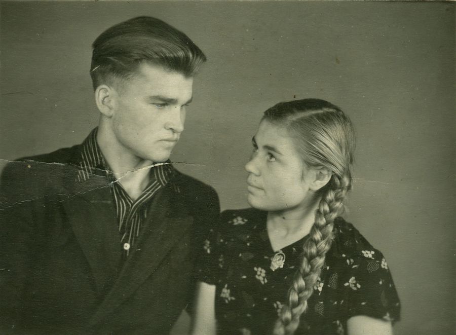 Ирина и Юрий Вяткины едут с целины. 1958 г. Ирина и Юрий Вяткины едут с целины. 1958 г.