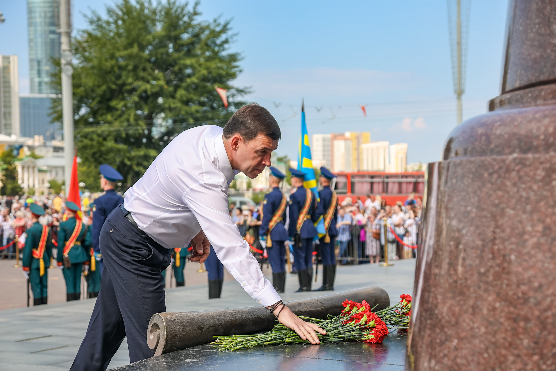 День города Екатеринбург 2022 возложение цветов
